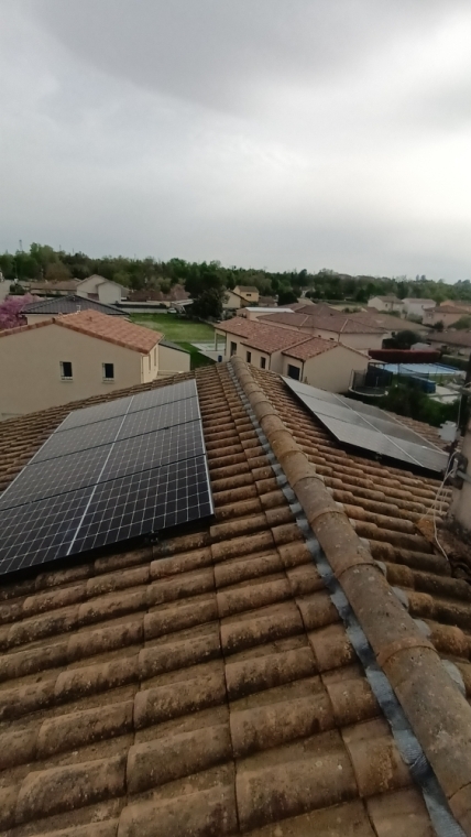 Installation photovoltaïque au dessus de Lyon, Montélimar, Éconergies