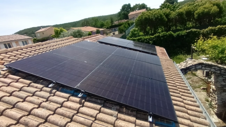 Installation photovoltaïque près de Montélimar, Montélimar, Éconergies